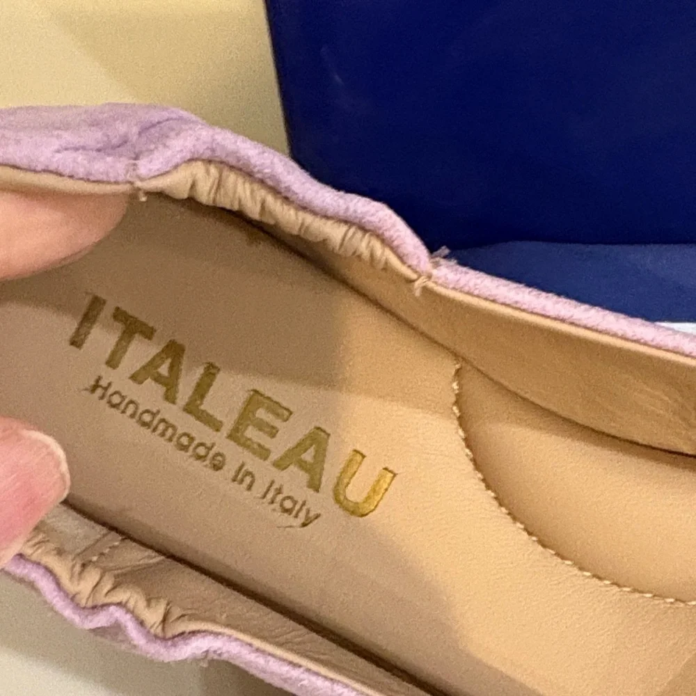 Italeau Purple/Lavender Suede Loafers 38/8